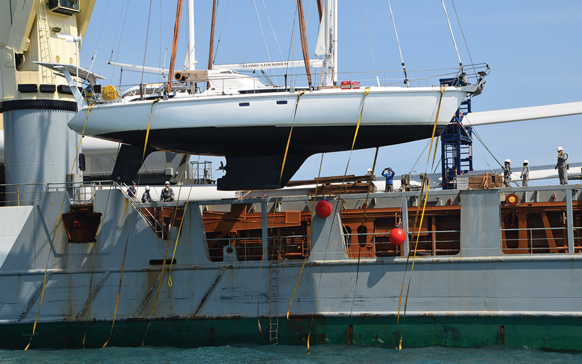 how-to-sail-across-the-indian-ocean-Amel-56-Ultimo-transport-ship-loading-aloft
