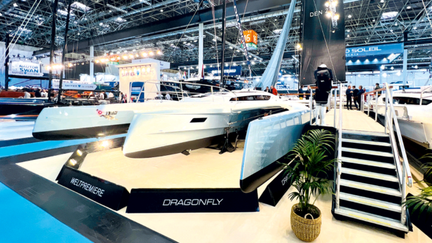 The first boat drew a crowd at boot Düsseldorf