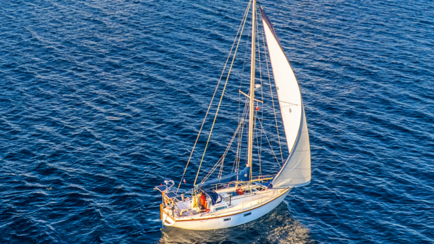 A calm winter day in the Wollaston-Hermite archipelago.