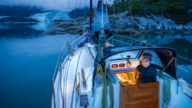 Blue hour with a view in Seno Pia.